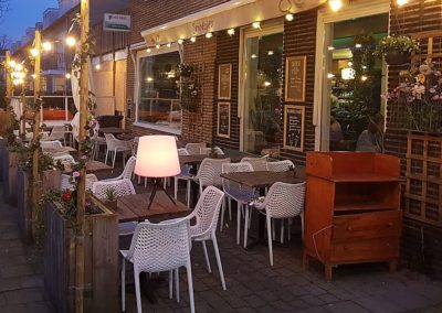 Het terras van Restaurant Smoesjes in Utrecht